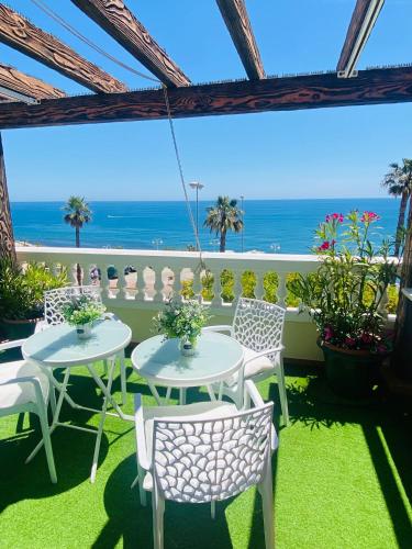 Tu Paraíso Frente al Mar Ático en Benalmádena
