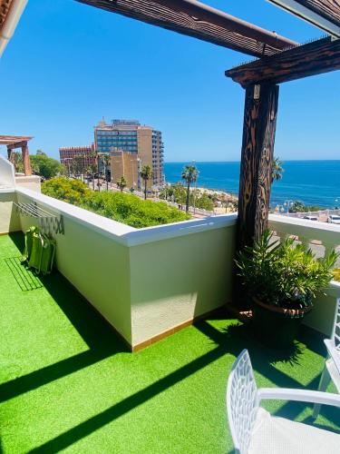 Tu Paraíso Frente al Mar Ático en Benalmádena