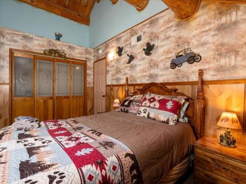 Gallery image of Yosemite Log Cabin-Rustic Charm-Sleeps 8 in Yosemite West