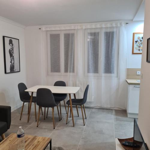 Photo de la galerie de l'établissement Appartement Climatisé Nimes, à Nîmes