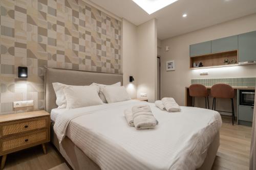 The Minion Elegant Suite Piraeus