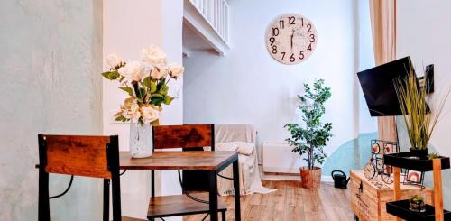 Photo de la galerie de l'établissement Charme Parfumé Studio 4 couchages clim, à Grasse