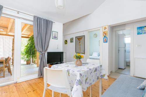 Apartments by the sea Razanj, Rogoznica - 12733