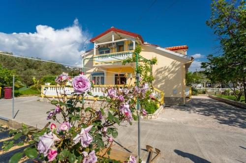 Apartments by the sea Banjol, Rab - 24668