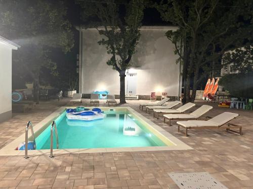 Family Villa Q & more