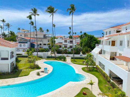 Bazén v ubytování OLAS DE LOS CORALES - VILLAS and SUITES nebo v jeho okolí