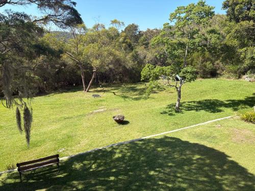 Κήπος έξω από το Kookaburra Retreat