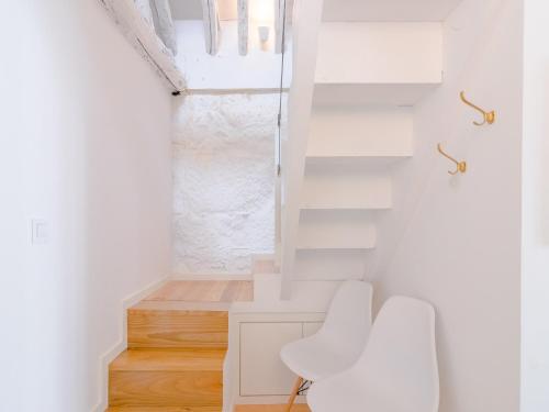 Stylish Porto studio with city views