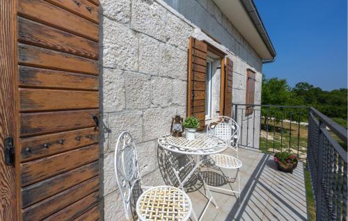 Balkoni atau teres di Pet Friendly Home In Krstatice