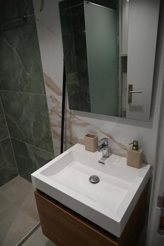 Koupelna v ubytování Les studio Ciels et Terre