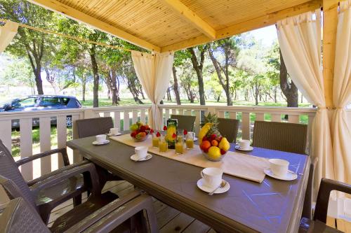 Gallery image of Quality Mobile Homes in Camping Kazela in Medulin