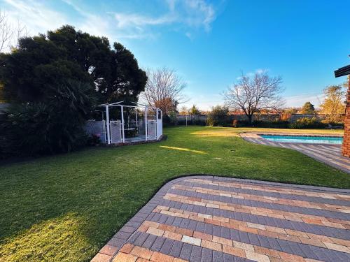 Πισίνα στο ή κοντά στο Lemon & Blue Guest House
