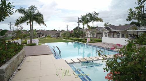 Πισίνα στο ή κοντά στο Villa Serena