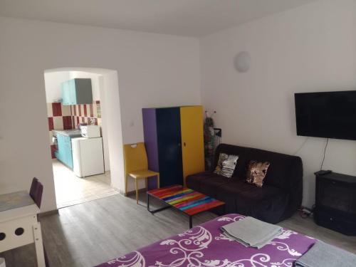 ZAGREB Main Station Budget Apartment