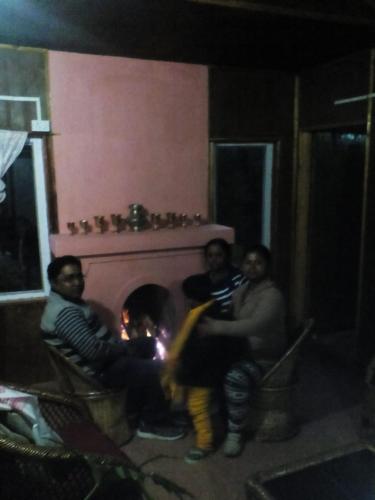 Clientes alojados en Dilpali Homestay