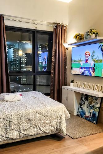 TV a/nebo společenská místnost v ubytování Vinia Studio for 3Pax