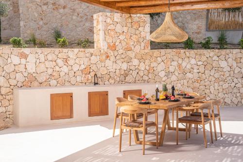 Nápoje v ubytování Lithos Art Villas - Euphoria