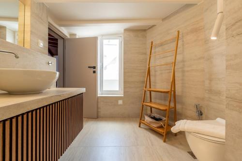 Pallazzo Dei Miracoli - Luxe 3BR apt Sea & Old Port Terrace Viewにあるバスルーム