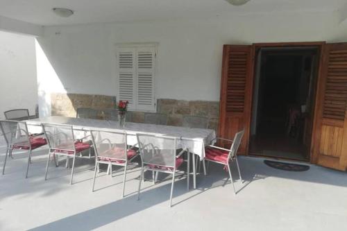 Holiday house with a parking space Banjol, Rab - 24620