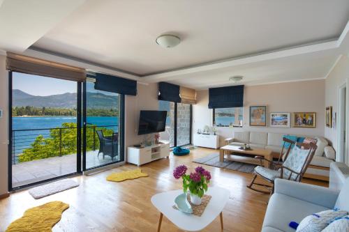 Φωτογραφία από το άλμπουμ του Aruba Apartments σε Tivat