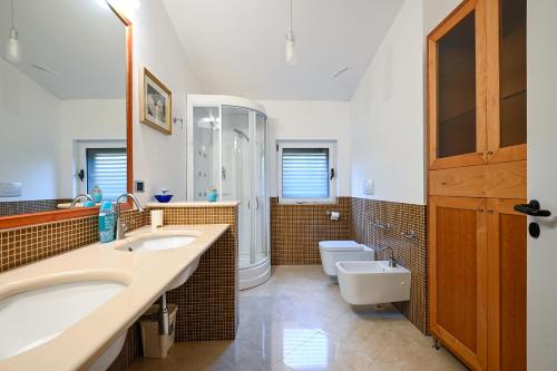 Ένα μπάνιο στο Villa Intini Casa Vacanze