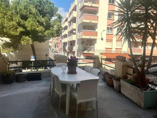 Photo de la galerie de l'établissement Splendid central apartment Nice, à Nice