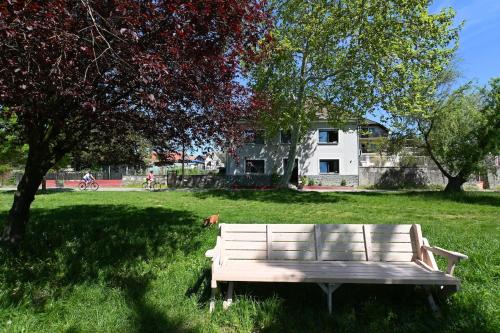 RaveHouseDunapartDunakanyar