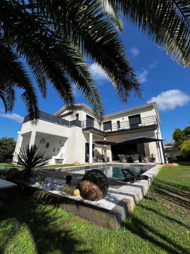 La Villa Des Trois Pins