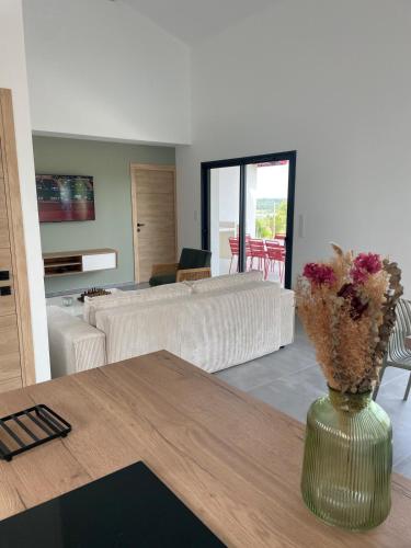 Postel nebo postele na pokoji v ubytování Maison neuve aux portes de Bayonne