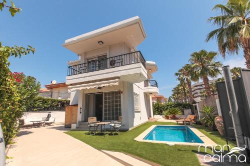 Salou Opulence villa by Mar Calma