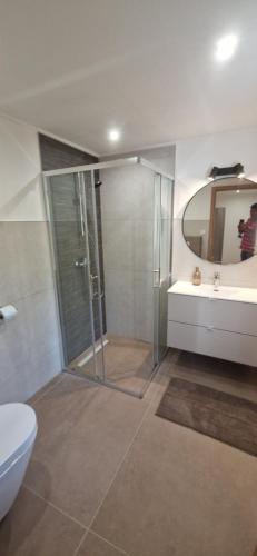 Ένα μπάνιο στο Vadvirág Villa