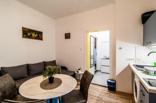 Flex SelfCheckIns 104 - Zagreb - Centar - Novo