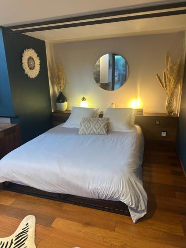 Chambre indépendante avec parking