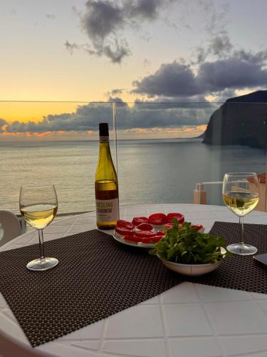 Oceanfront apartment in Los Gigantes, Buenavista Park