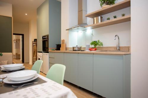 Nomad Haux Mestalla Apartments