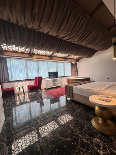 Μια τηλεόραση ή/και κέντρο ψυχαγωγίας στο Ween Otel