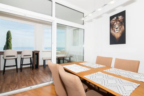 GMS Apartment with Sea View Izola