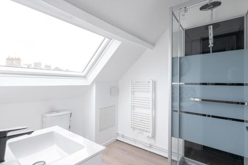 Ένα μπάνιο στο Studio moderne proche centre ville & Gare