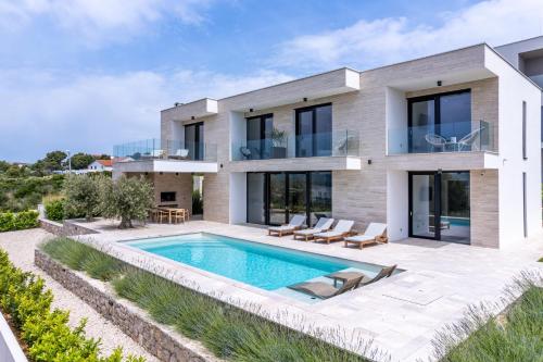 Πισίνα στο ή κοντά στο Villa Belvedere 1 ZadarVillas