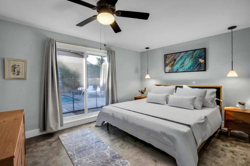Katil atau katil-katil dalam bilik di Serene Majestic Views & Walkable to Virtually All