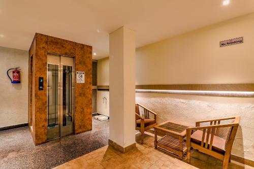 Imagen de la galería de FabHotel Geetraj Palace, en Lucknow