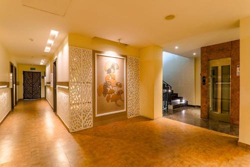 Imagen de la galería de FabHotel Geetraj Palace, en Lucknow