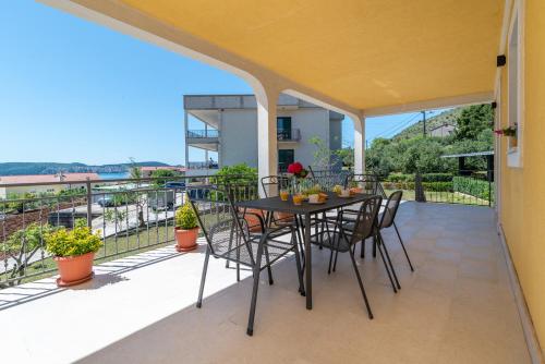 Luxury Apartment Cascades - Sea View & Private Covered Parking