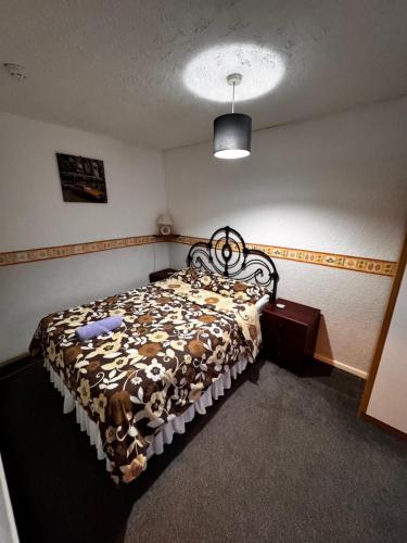 Postel nebo postele na pokoji v ubytování Beachside Bliss In Blackpool 1 Bed Apartment