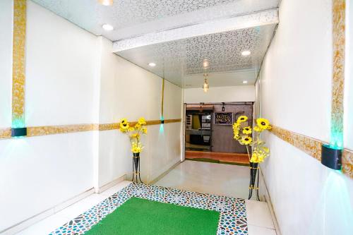 Kuchyň nebo kuchyňský kout v ubytování FabHotel BKC Anex
