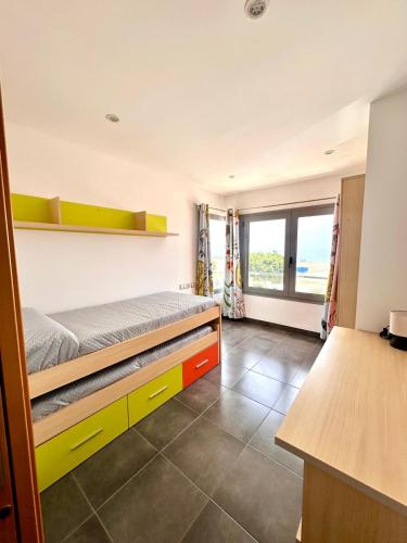 Ένα ή περισσότερα κρεβάτια σε δωμάτιο στο APARTAMENTo JMHR 3