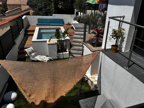 Photo de la galerie de l'établissement Charmante villa avec piscine - 5 personnes, à Toulon