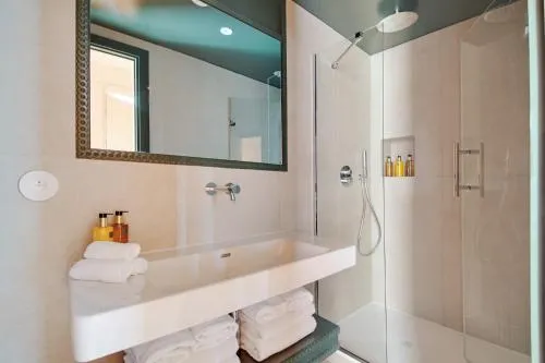 Paris Home Collection Serviced Apartments in Opéra - Rue Saint-Lazare photo 36