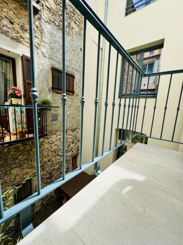 Ein Balkon oder eine Terrasse in der Unterkunft Le Palais Aubernon