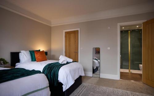 Gallery image of Luxe Home, Long Stay Savings, Central, Parking in Leeds